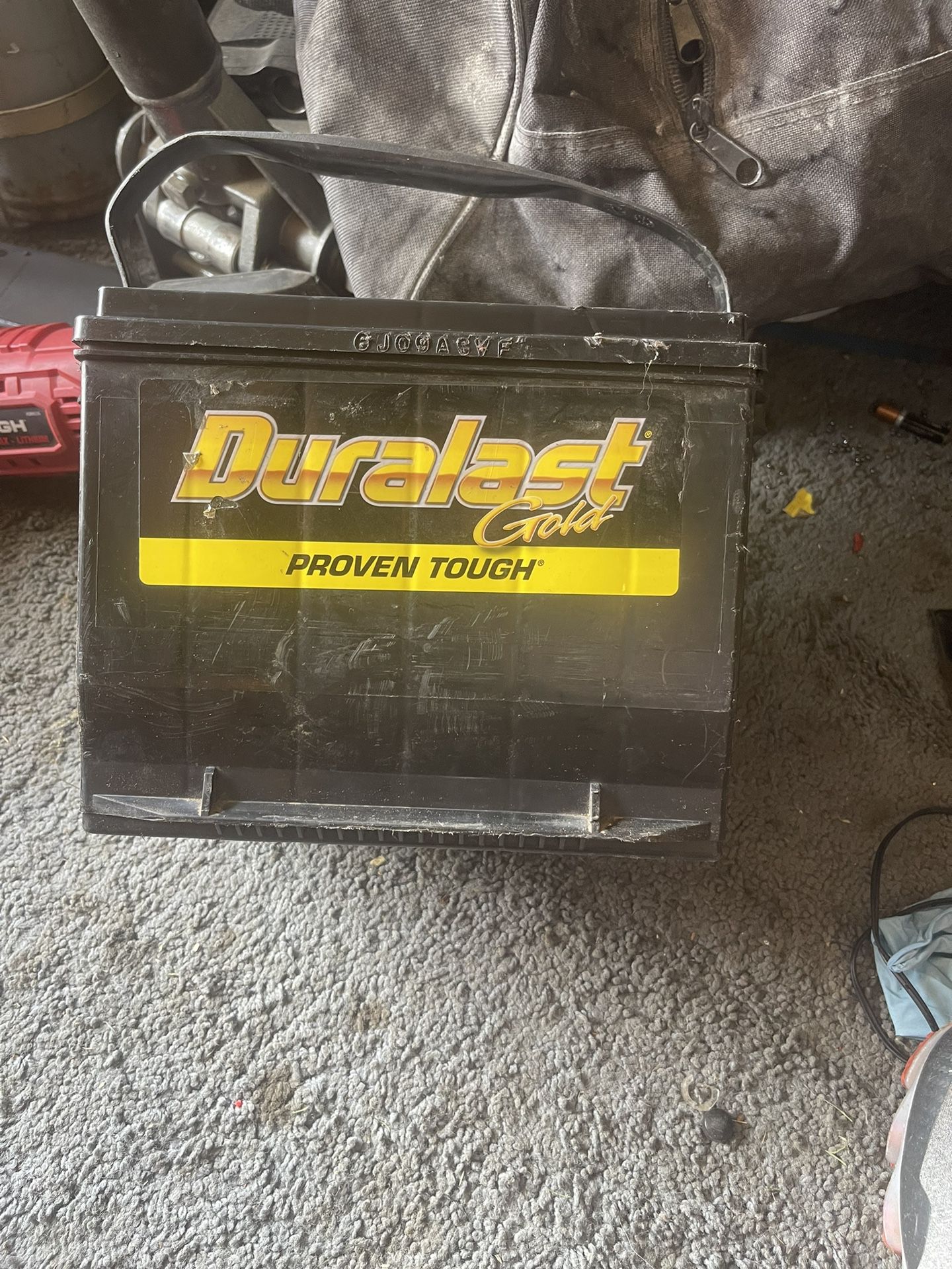 Duralast gold battery 700 cold cranking amps