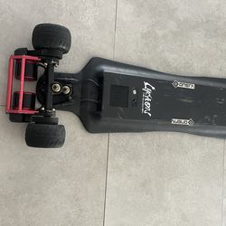 Lycaon Trx electric skateboard, almost new, only 2 months of use