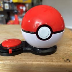 Pokemon Surprise Attack Poke Ball