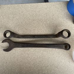 Antique Vintage Ford Wrenches 