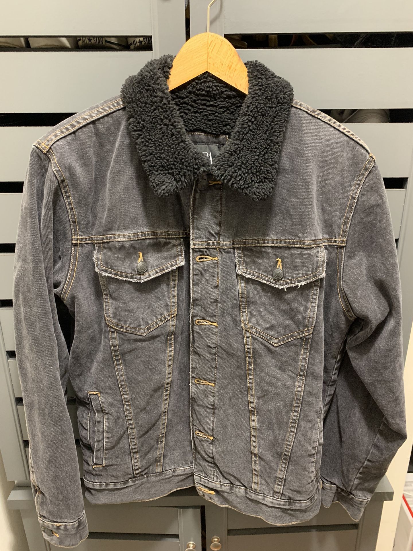 Zara Men’s Jean Jacket Sherpa Lined
