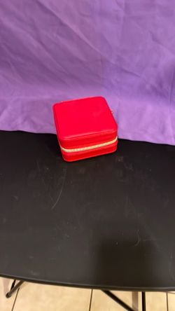 New travel size jewelry box hard sided