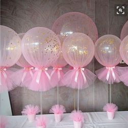 Unique confetti tulle balloon centerpieces