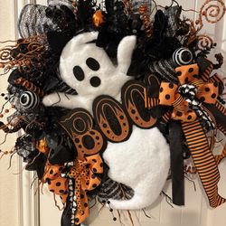 Ghost Halloween Wreath 