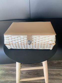 D ritz Sewing Bucket.   Very Good Condition   $20