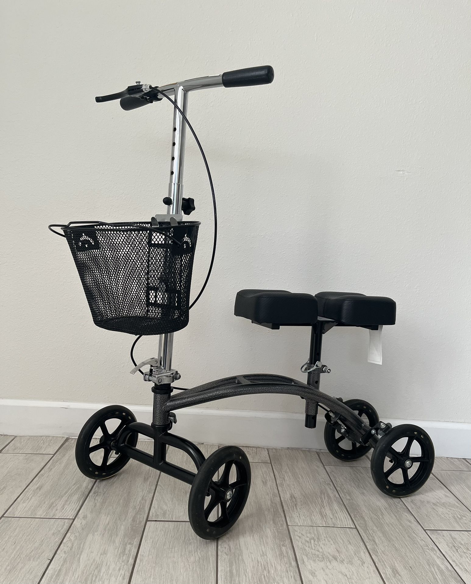 Knee walker scooter