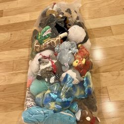 Big Bag Of Stuffed Animals & Plushies