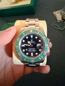 Rolex Submariner Date “Kermit” Green Bezel – Box, Booklets & Extra Links Included