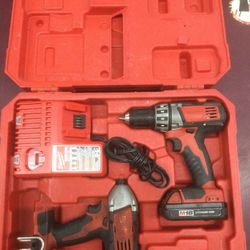 MILWAUKEE M18 CORDLESS TOOL KIT COMBO 1/4” HEX IMPACT DRIVER AND 1/2” DRILL DRIVER LITHIUM 18V