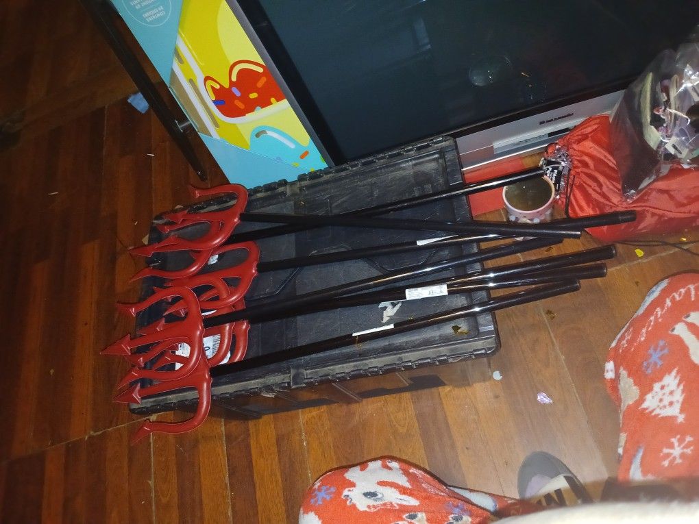 Devils Pitchforks For Costumes