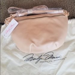 BRAND NEW MARILYN MONROE PURSE