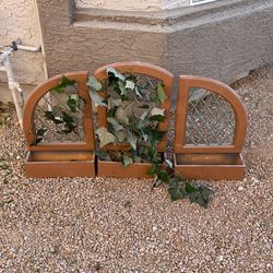 42 X 24 Planter And Trellis 