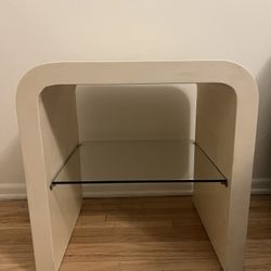 Moder Off White Side Table 