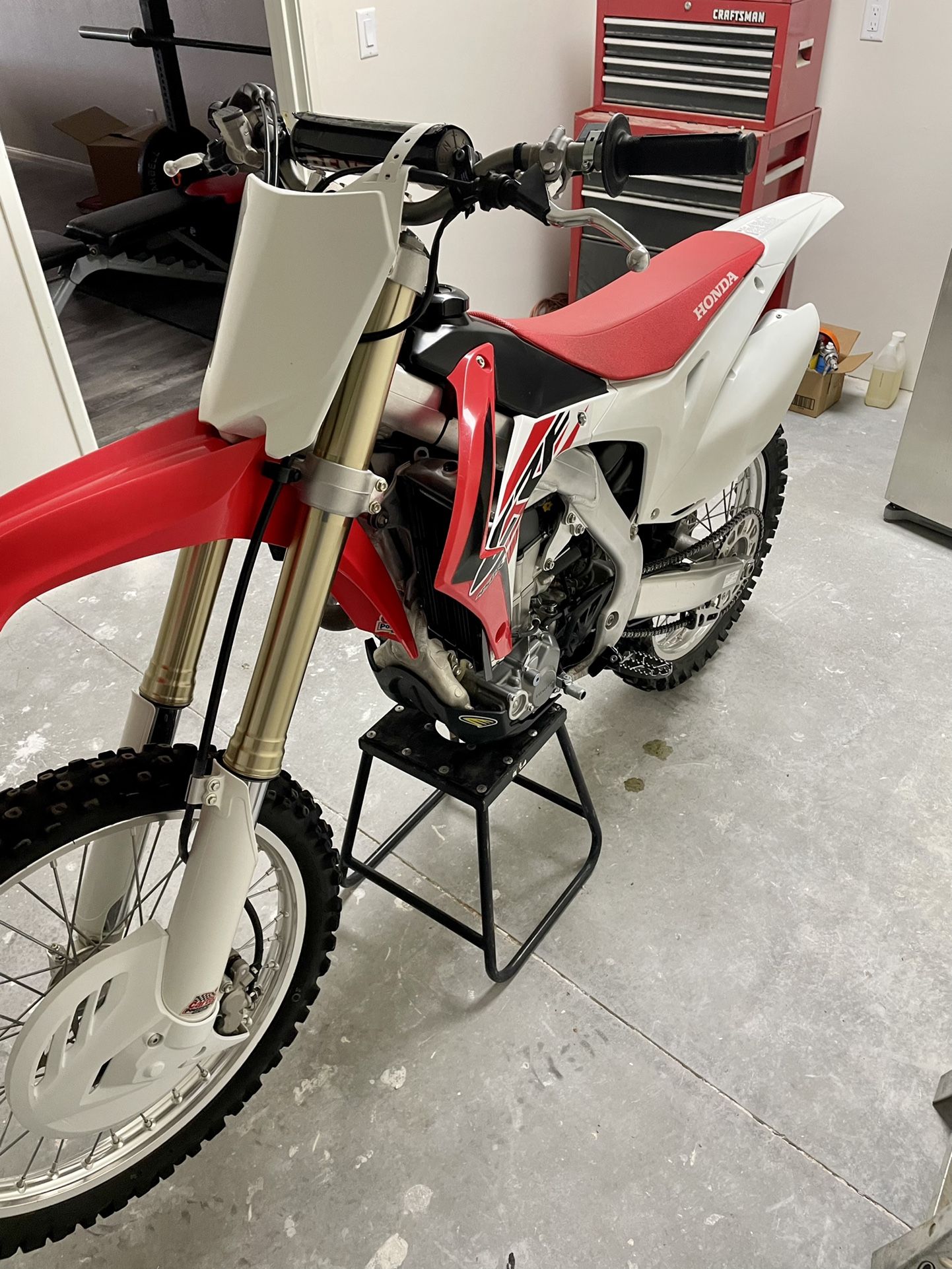 2016 Honda CRF450R Stock Dirt Bike