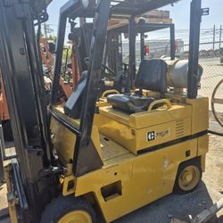 ** Caterpillar 5k Capacity Warehouse Forklift **