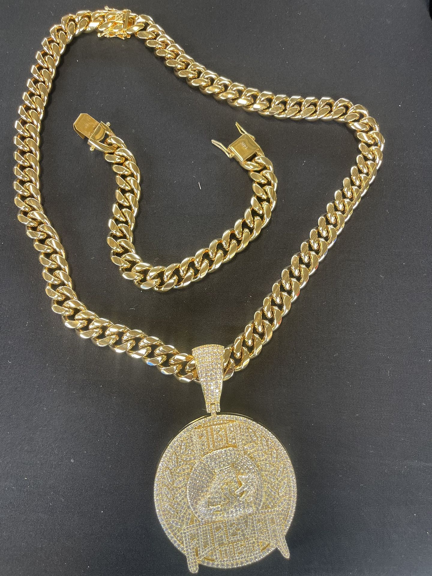 Big Diamond Pendant Set