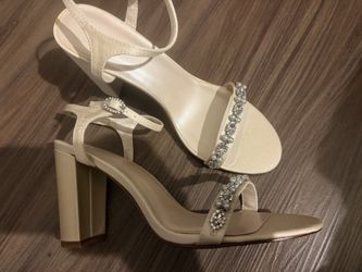 David’s Bridal White Heels