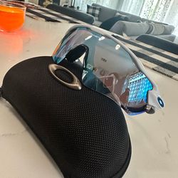 Oakley Radar EV Path Prizm Polarized Sunglasses