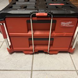 Milwaukee PACKOUT 2-​Drawer Tool Box 