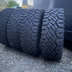 2026 Goodyear Wrangler Duratrac AT Tires LT 285/70R17 $1200