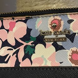 Kate Spade New York Bi Fold Wallet