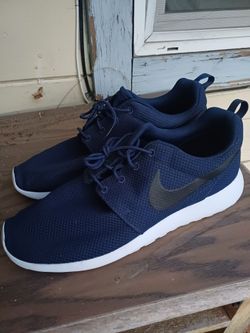 Nike Mens 11.5 Rosherun Midnight Navy/Blue
