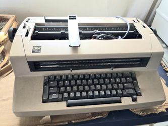 2 IBM Silectrc ii's. 1 IBM Silectric iii.