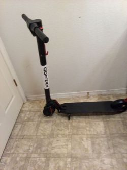 ~Fast~ GoTrax  Scooter (Walmart Brand)