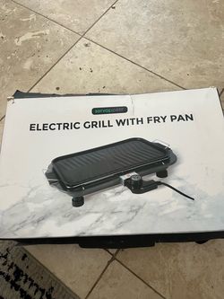 Electric grill with fry pan