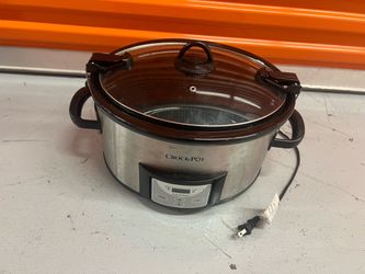 Crock-Pot Slow Cooker with Locking Lid