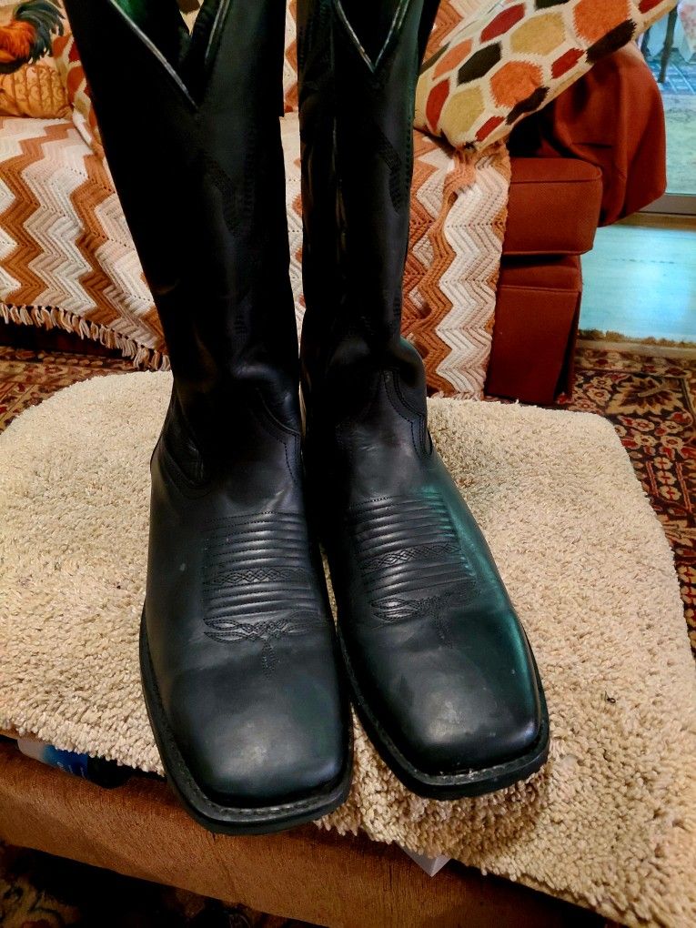 Boots Size 12