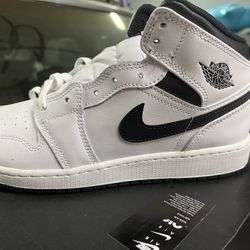 Jordan’s Youth Size 7