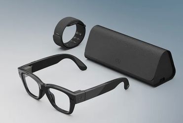Ray-Ban Meta Display glasses $600 no trades, no low ball offers.
