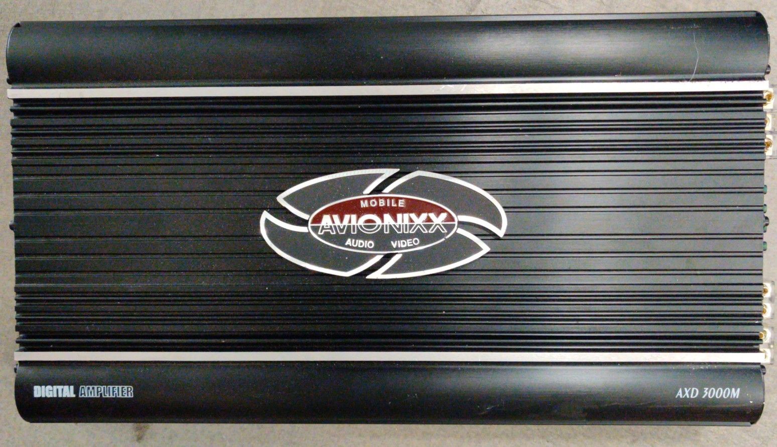 Avionixx AXD 3000M monoblock subwoofer amp 200 O. B. O (OR BEST OFFER