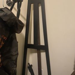 6ft + Black And Brown Wooden Easel 