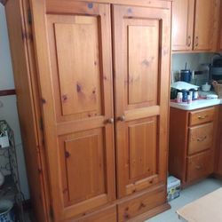 Armoire/Table