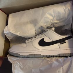 Nike Dunk Low GTX Size 9.5 Men’s