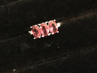 3 stone ruby ring