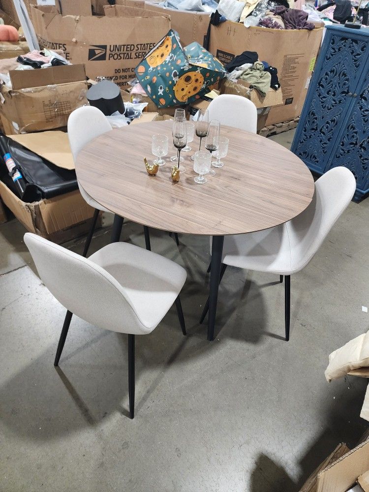 Dinning Table 4 Chairs
