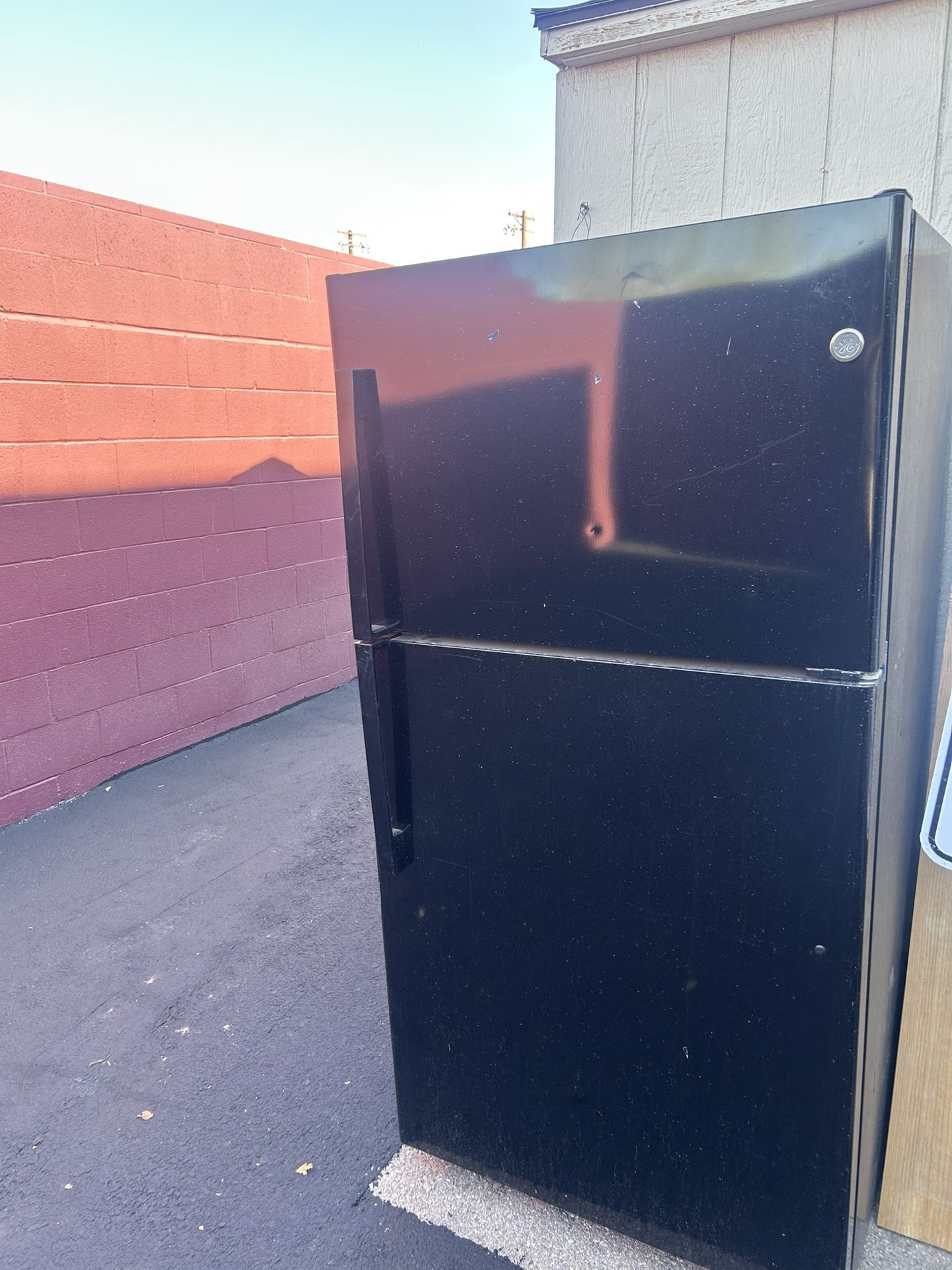 Refrigerator 