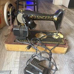 Antique sewing machine with box cover