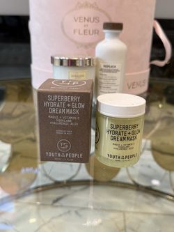 Youth To The People  Superberry Hydrate + Glow Dream Night Cream + Mask with Vitamin C💕