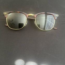 RAY-BAN SHADES CLUB MASTER