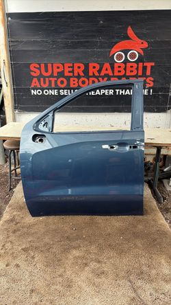 2019 Sierra Door Front Driver OEM 2026