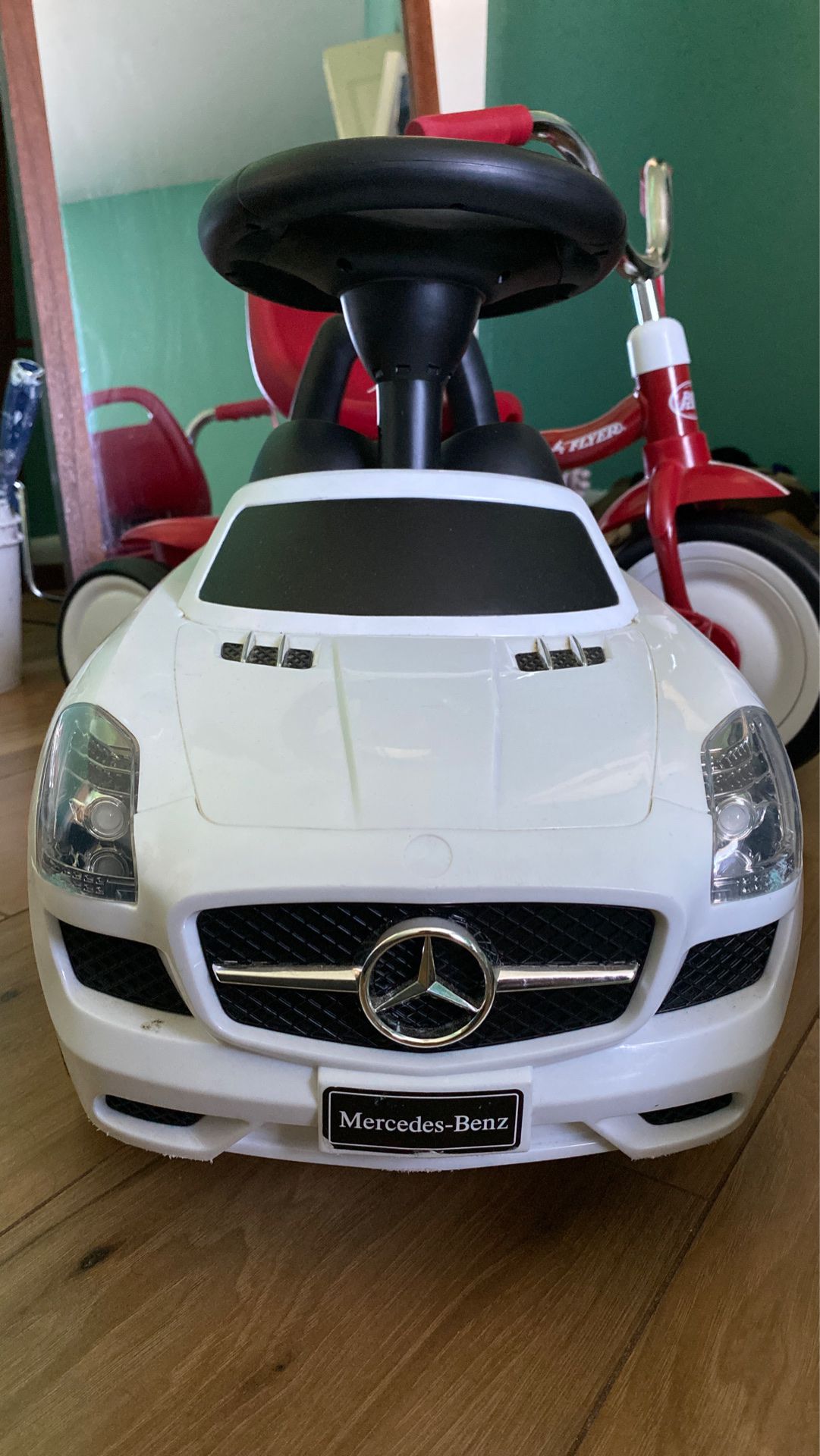 Mercedes benz car for toddler
