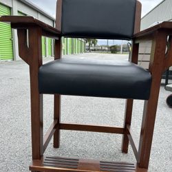 Contender Player Chair by Brunswick
