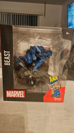 McFarlane Marvel Beast 1:10th Scale  with Scene