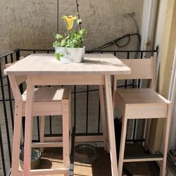 Wood Table Pick Up In Brooklyn 