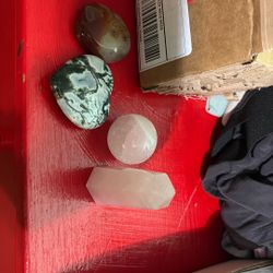 Spheres Towers And Hearts 