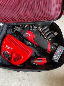 Milwaukee M12 3/8 drive ratchet